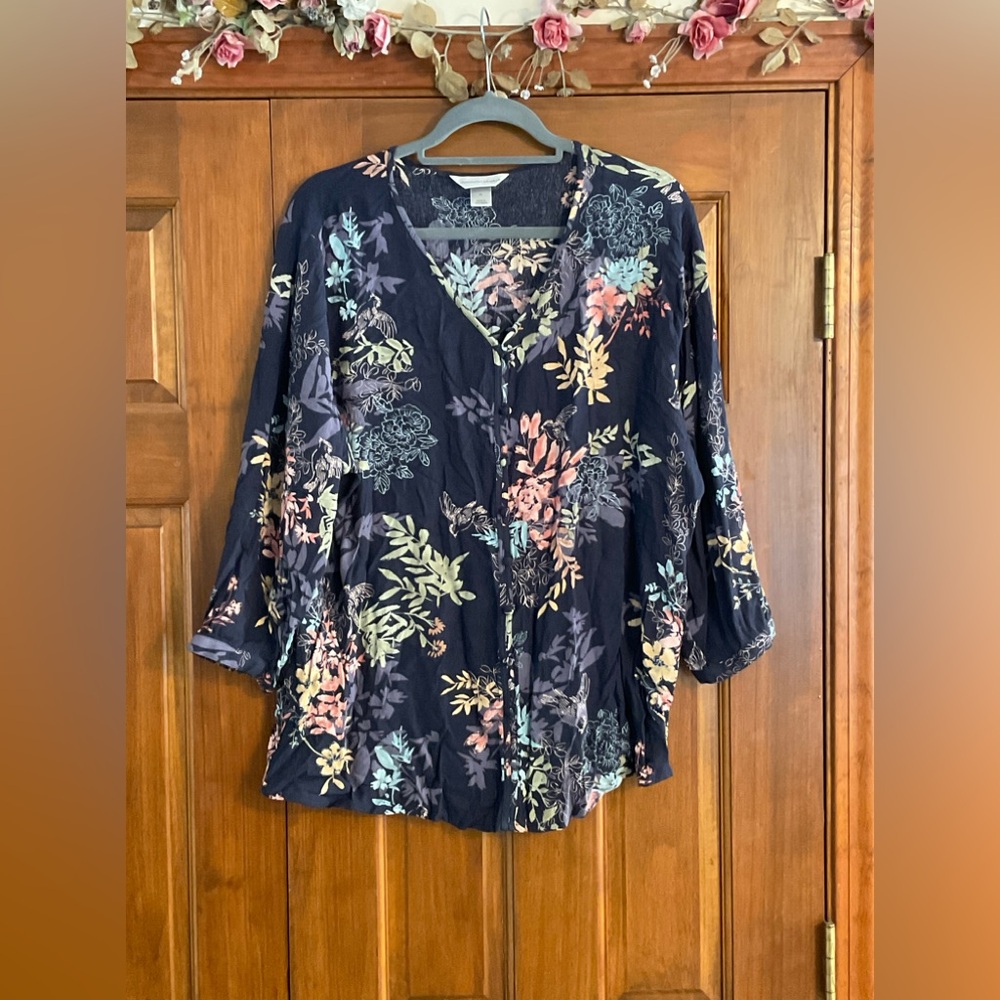 Christopher & Banks long sleeve blouse, size XL, like new condition, 100% Rayon